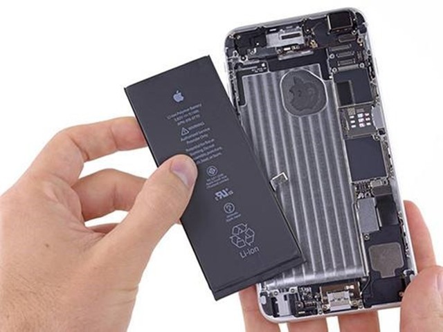 缺货严重！苹果宣布延后为6Plus更换电池