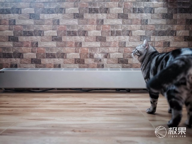 欧伟士M2500家用取暖器 欧伟士M2500家用取暖器