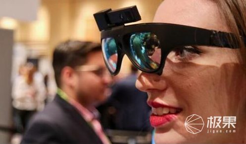 Rokid发布AR眼镜：超轻量机身，语音手势双识别