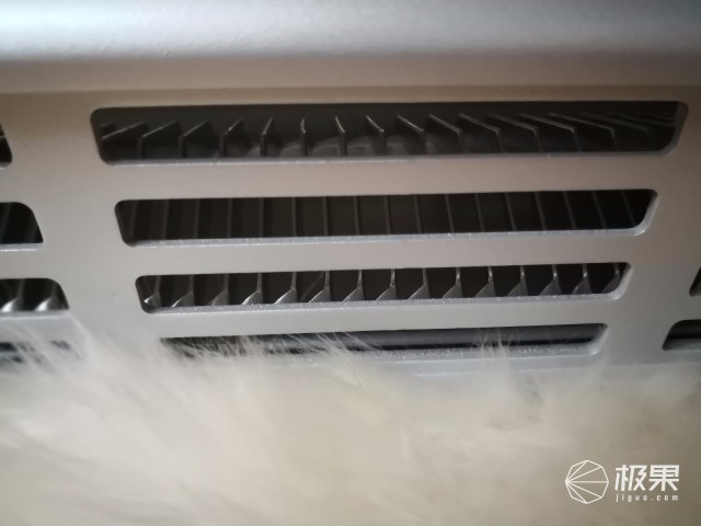 欧伟士M2500家用取暖器 欧伟士M2500家用取暖器