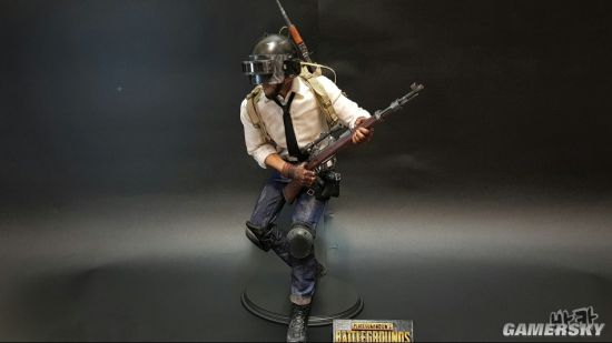 玩家自制《绝地求生》角色模型，三级头平底锅超还原