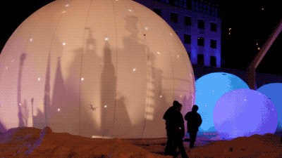 周末.avi |当你所在的城市出现了一群