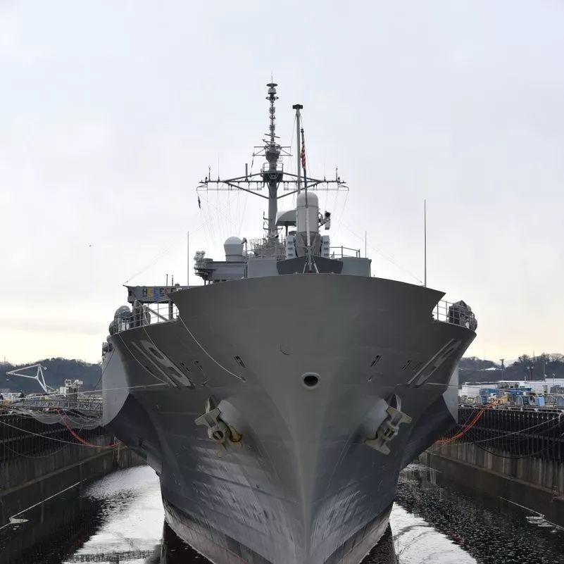 美国海军蓝岭号指挥舰完成大修升级