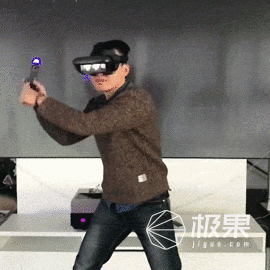 戴上这个头盔你就是绝地武士