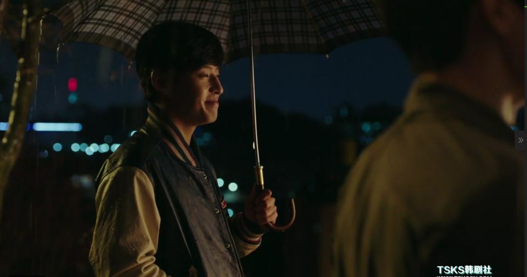 现在怎么看大片 E471F96D5DE6228CD9FA9BD9003F9E0B05969508_size41_w1080_h568.jpeg