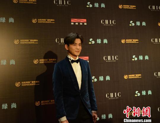 图为乔振宇出席该盛典。 郝学娟 摄 图为乔振宇出席该盛典。 郝学娟 摄