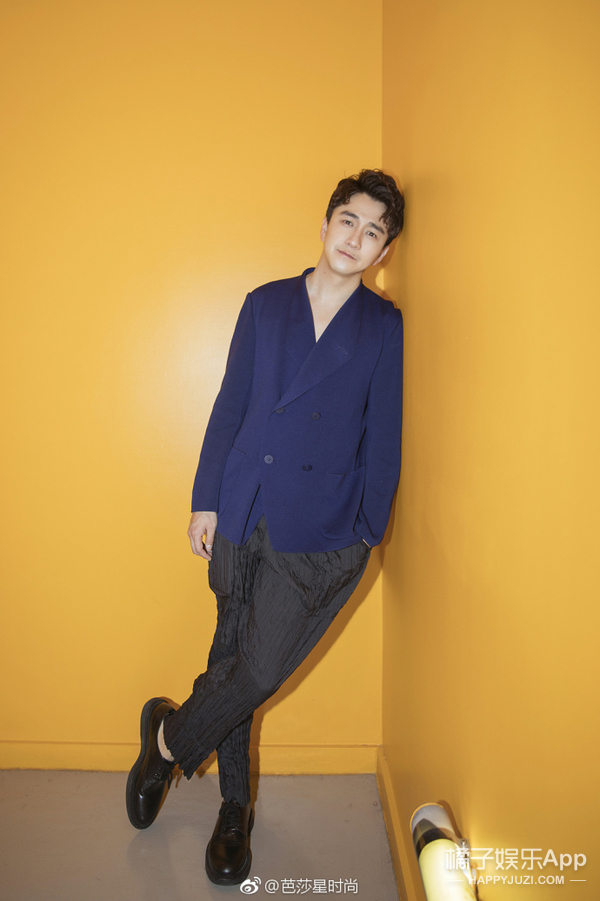 陈翔否认恋情 黄渤何炅蔡依林微博之夜尬舞