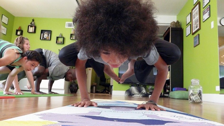 11岁男孩为何能成为最火爆瑜伽老师？！