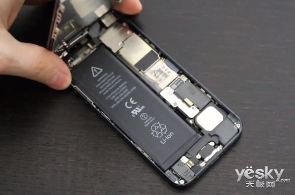 iPhone6升级iOS11不卡?换电池就行?别被骗了!升完等着后悔吧!