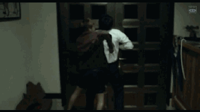 校内他是弱气小受,一出校门就成杀人狂魔