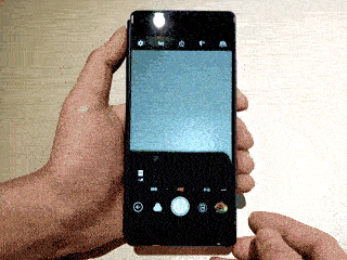 未来和童年不谋而合 折叠手机得这么玩 