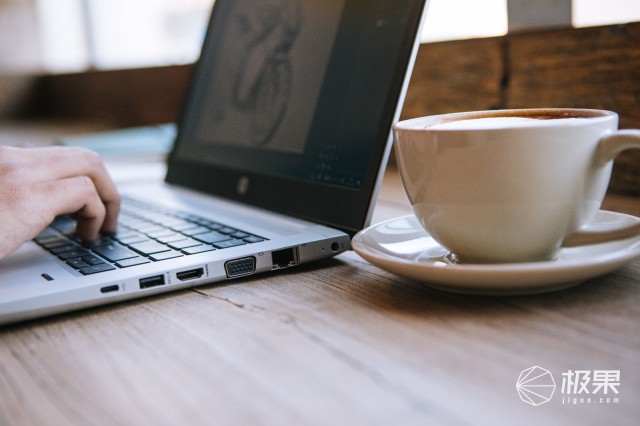 史上最虐心评测!轻薄本硬扛-20℃/500℃温差,够你用一辈子 史上最虐心评测!轻薄本硬扛-20℃/500℃温差,够你用一辈子