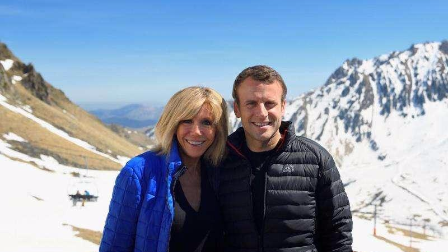 法国总统马克龙与妻子的旷世之恋，看完我又相信爱情了！