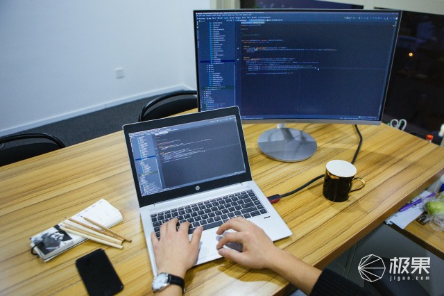 史上最虐心评测!轻薄本硬扛-20℃/500℃温差,够你用一辈子 史上最虐心评测!轻薄本硬扛-20℃/500℃温差,够你用一辈子