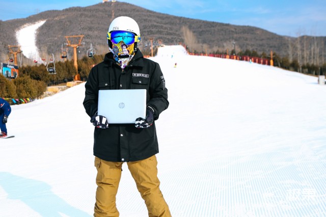 史上最虐心评测!轻薄本硬扛-20℃/500℃温差,够你用一辈子 史上最虐心评测!轻薄本硬扛-20℃/500℃温差,够你用一辈子