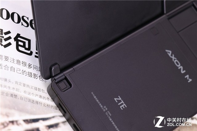 未来和童年不谋而合 折叠手机得这么玩 