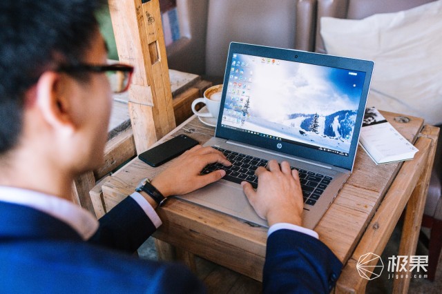 史上最虐心评测!轻薄本硬扛-20℃/500℃温差,够你用一辈子 史上最虐心评测!轻薄本硬扛-20℃/500℃温差,够你用一辈子