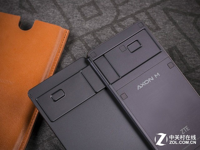 关于折叠手机Axon M 你该知道的20件事