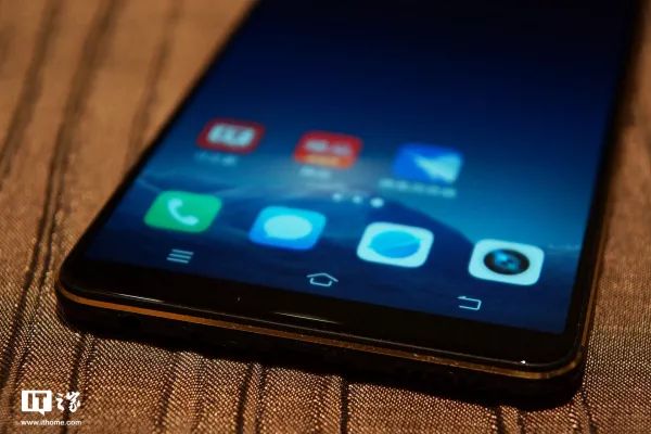 手机如何做电脑屏幕 9599EAD2574D684C26BA78C1A4C0CD2FF9639E59_size37_w600_h400.jpeg