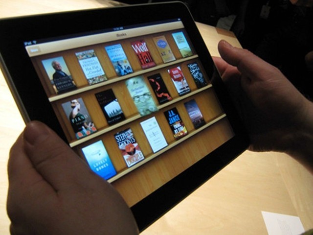 挑战亚马逊！苹果拟重新设计iBooks应用