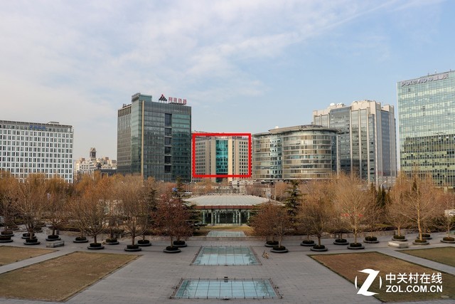 小钢炮的较量 佳能77D对比索尼A6500 