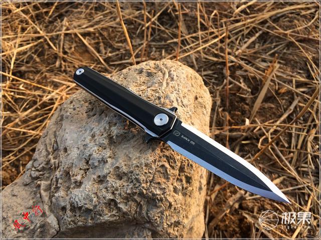 能折叠的迷你“宝剑”，锋芒尽显锋利岂止一面—时代C05双刃折刀评测|视频