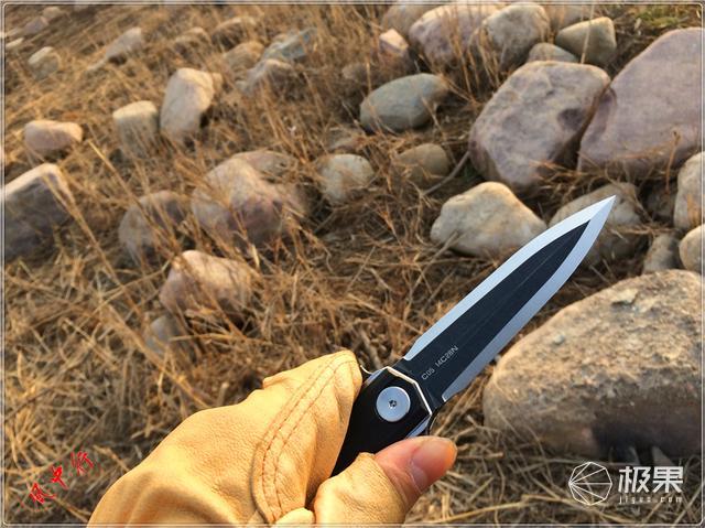 能折叠的迷你“宝剑”，锋芒尽显锋利岂止一面—时代C05双刃折刀评测|视频