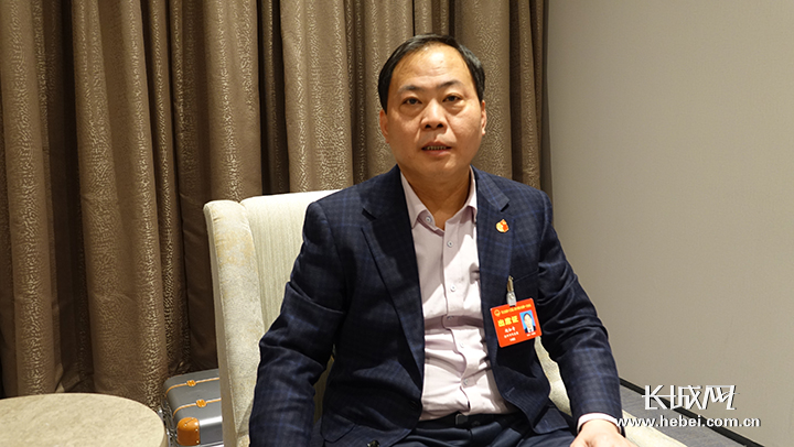 【两会解码】高质量发展引领经济转型升级