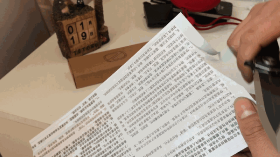 能折叠的迷你“宝剑”，锋芒尽显锋利岂止一面—时代C05双刃折刀评测|视频