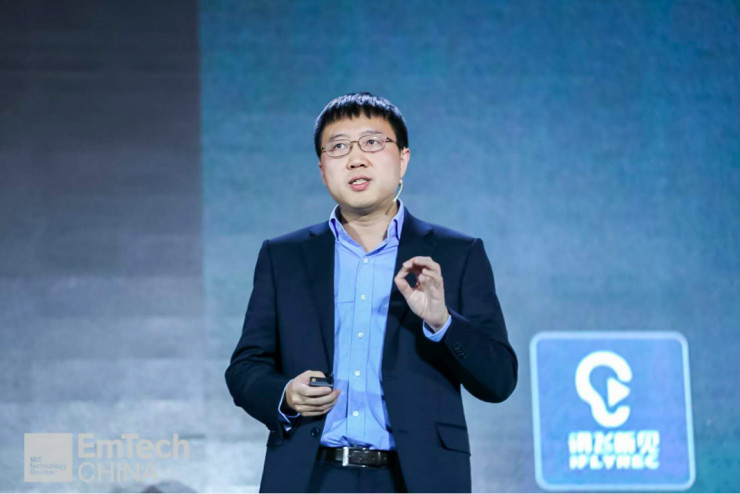 腾讯张潼：游戏、社交、内容，让 AI 无所不在 | EmTch China