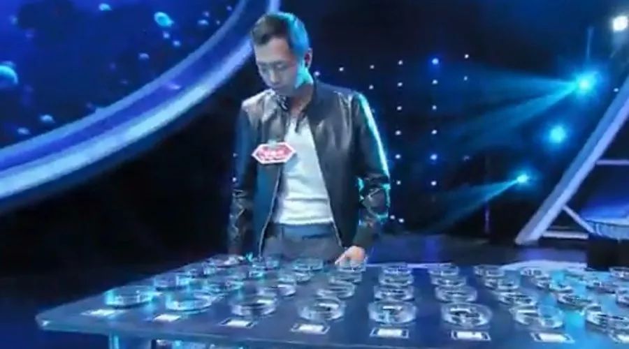 水哥:清华毕业就没上过班 女儿一学期只上半学