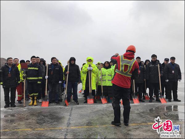 湖南武冈:部门联动强力应对雨雪冰冻天气