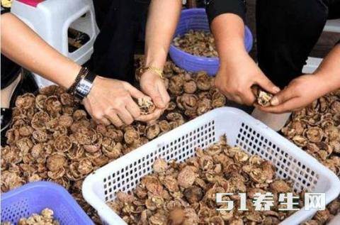 感觉精力不足？40岁的男人早晚各一杯，助你恢复活力_图2