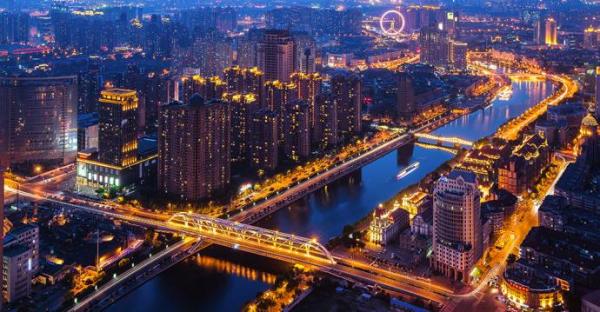 天津转型困局：产业失衡待解 会否沦为第二个东北？