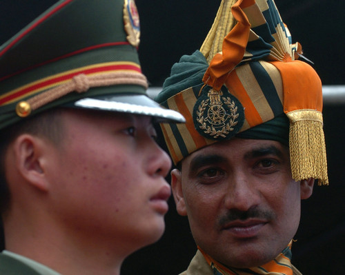 印媒：中印将恢复年度军演 暂缓边界紧张局势