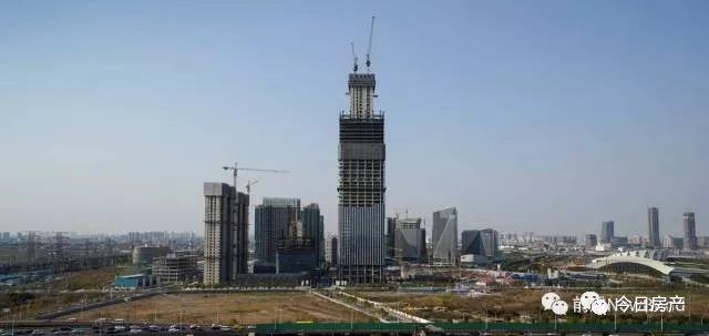 前滩2张预售证,最高8万开盘