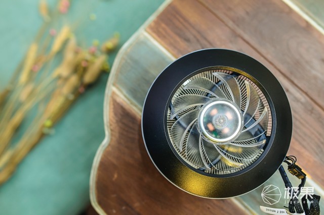 身材小巧却散热强，RGB灯效堪比蹦迪闪光灯—酷冷至尊G100MRGB风冷散热器评测