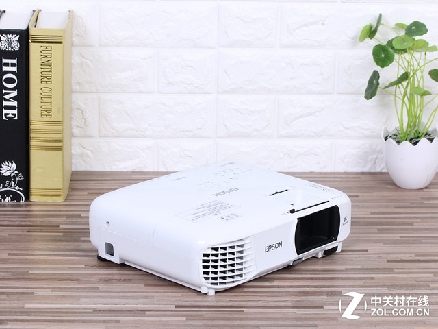 户外流感高发 不如买台1080P投影窝家 