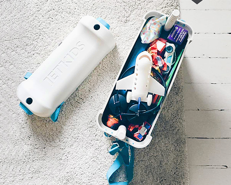 创意产品！让座椅秒变睡床的儿童行李箱你见过？