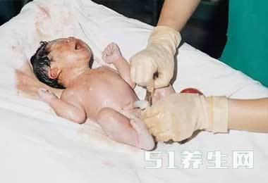 图解真实自然分娩全过程，胆小者勿入！_图9