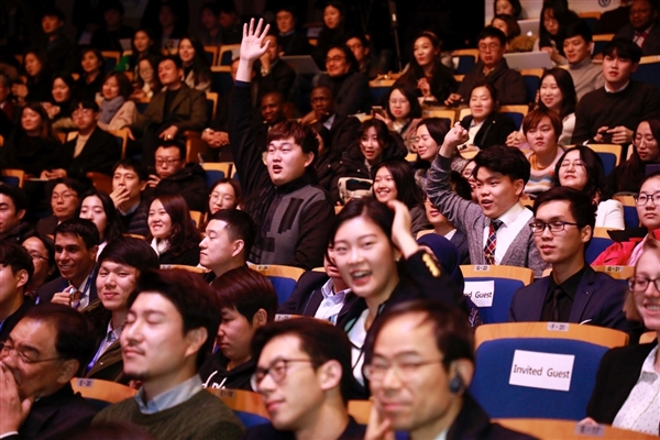 马云韩国演讲:阿里的成功 源于49%女性员工