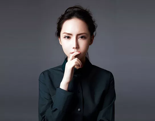 95后佛系社交v社交,要做女生链女孩第一人街区块微博拍的图片