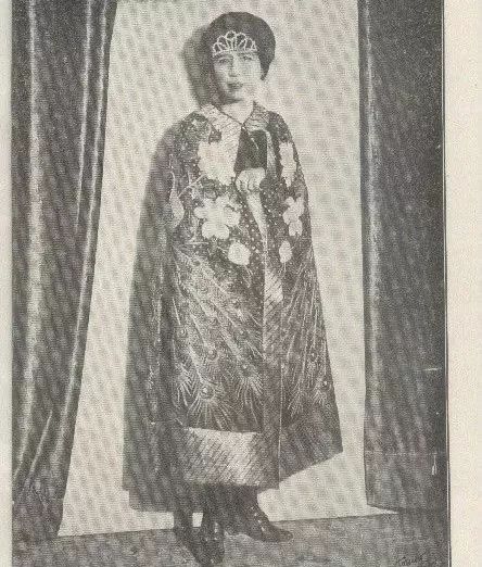 她是民国第一女神总统秘书上海滩巨富 美貌绝