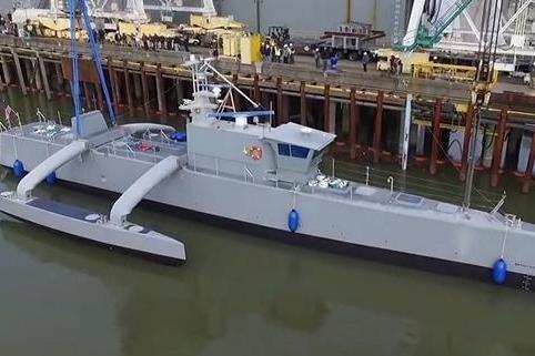 中国打造无人艇编队：自动搜索围捕潜艇，直至击沉