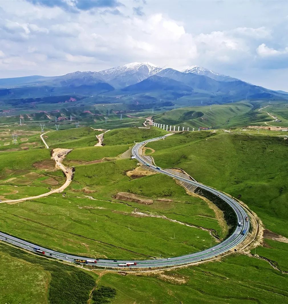 无与伦比、摄人心魄的中国公路景观大网