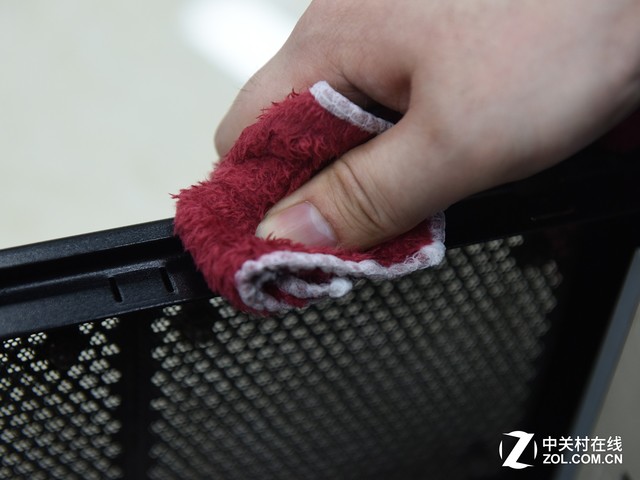 钱任4上门帮妹子电脑清灰是种什么体验