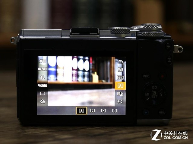 高画质易操作 佳能微单EOS M6漫步<span class=