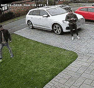 惊心动魄三十秒：地铁车站上演死神来了 