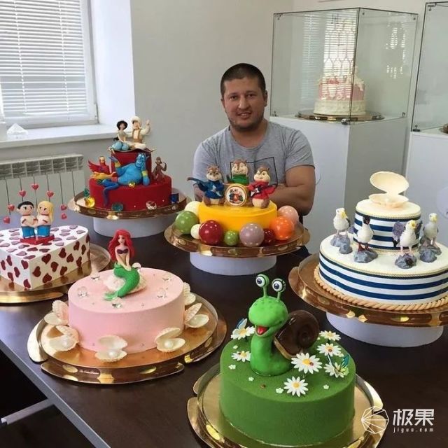 惊了！这一百多万的蛋糕，没有那个姑娘抵挡得了！