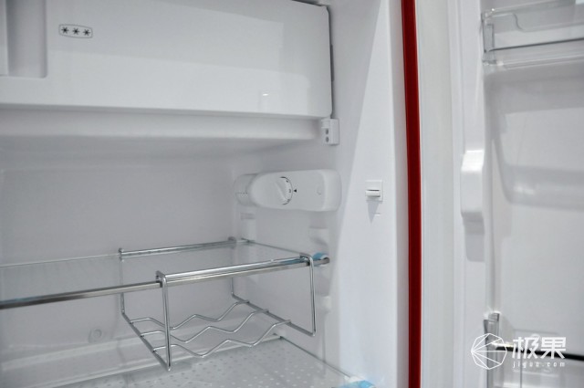 低能耗迷你型冰箱，单身贵族高品质生活必备—小吉复古单门迷你小冰箱